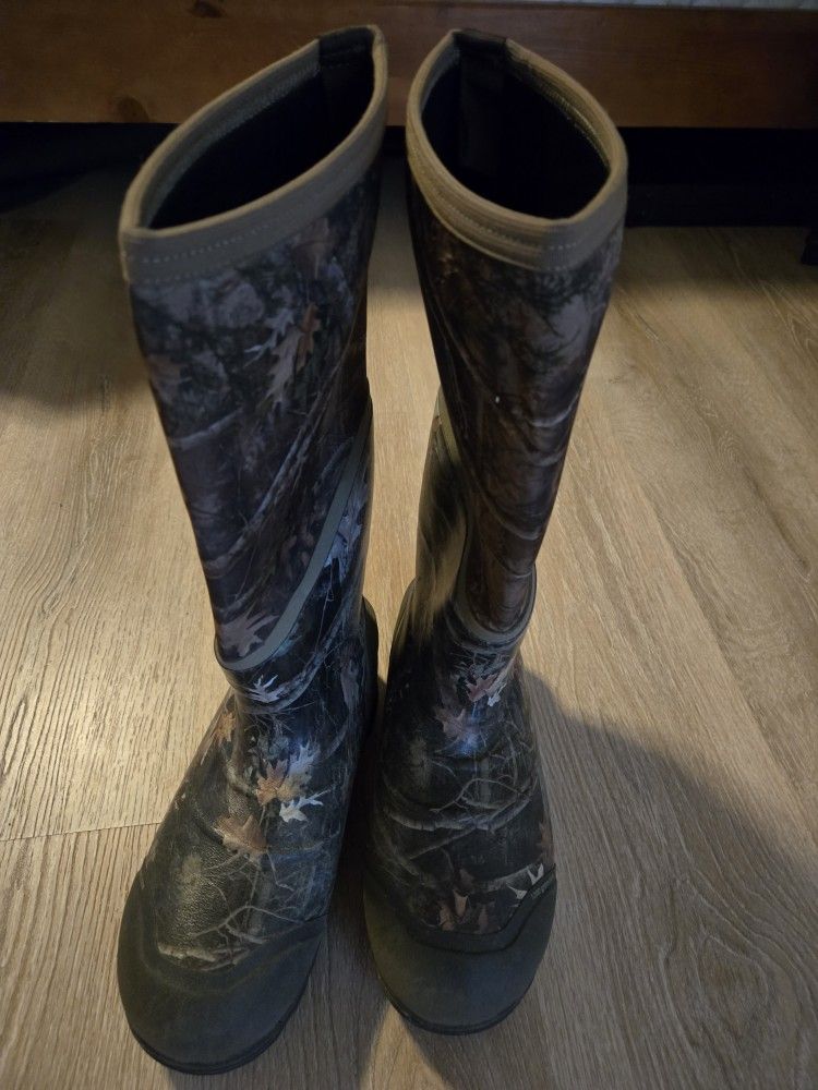 Capella Camouflage Boots