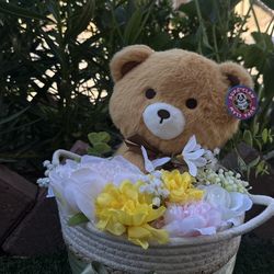 flower basket arrangement 🧸