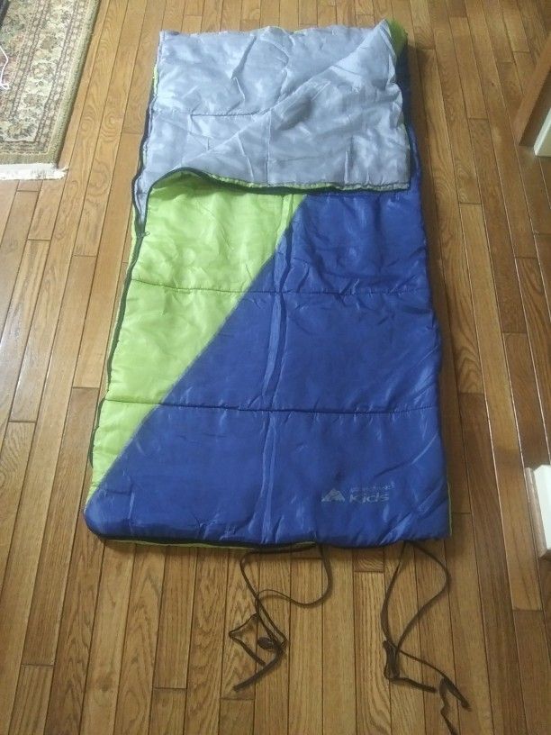 Sleeping Bag For Kids (Blue & Green)