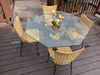 Designed iron and glass table set
