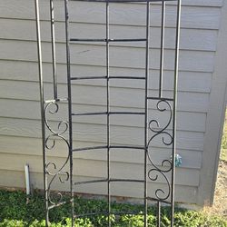 5' Panacea Romantic Curved Metal Garden Trellis