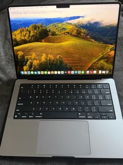 Apple MacBook Pro 2023 14in M2 Pro 10 CPU 16GB RAM 512GB