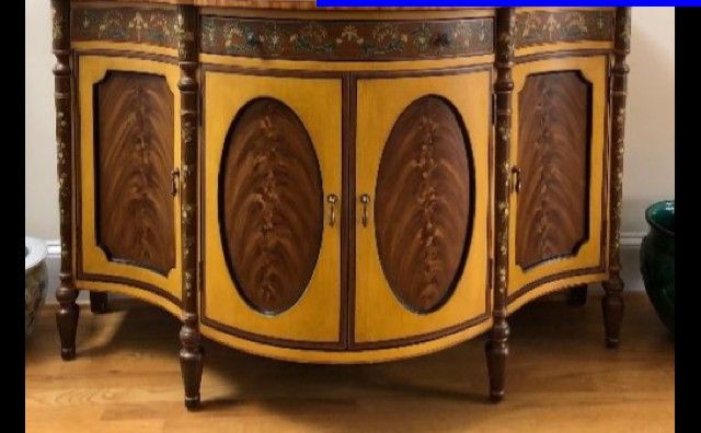 Chelsea House bow front buffet/sofa table/foyer table, etc