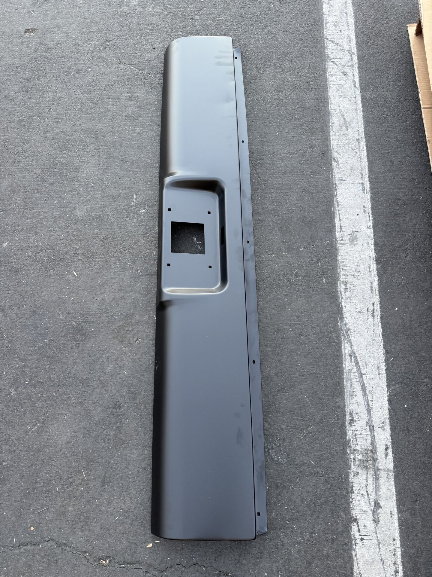 Chevy GMC Silverado Sierra 1500 2500 1999-2007 3500 Rear Steel Bumper Roll Pan Black Face Bar