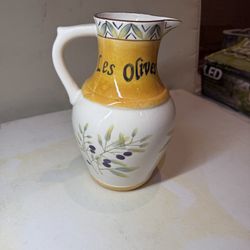 80 Oz Pitcher Les Olives by Sakura