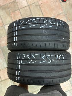 255/35/19 nice pair of Pilot 4 s