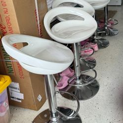 5 Bar Stools