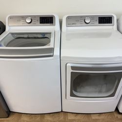 LG GLASS DIAMONDS WASHER AND DRYER SET. 