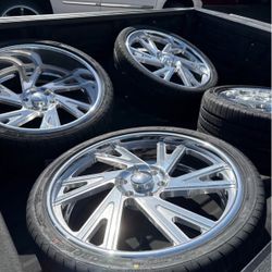 Selling a Brand New set of Intro wheels for a Ford 6lug 24x9 front 24x10 (6imch lip) gotta cut rear end 2004- current FORD BRAND NEW RIMS AND TIRES. N