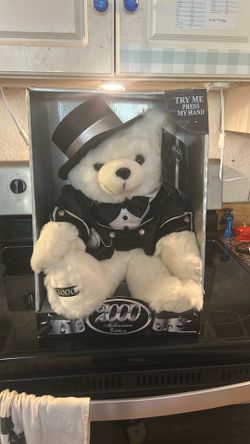 2000 Millennium Bear