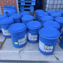 10 Gallon Plastic Barrels 