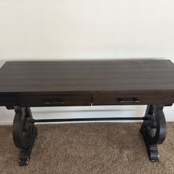 Entry Way Table 