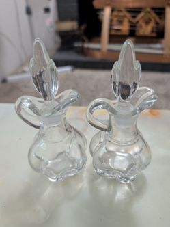 1950s oil and vinegar cruets