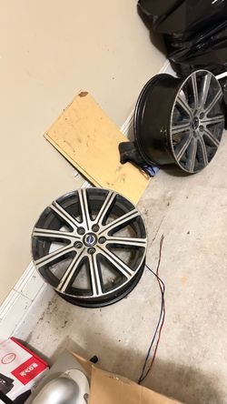 3 Volvo tires