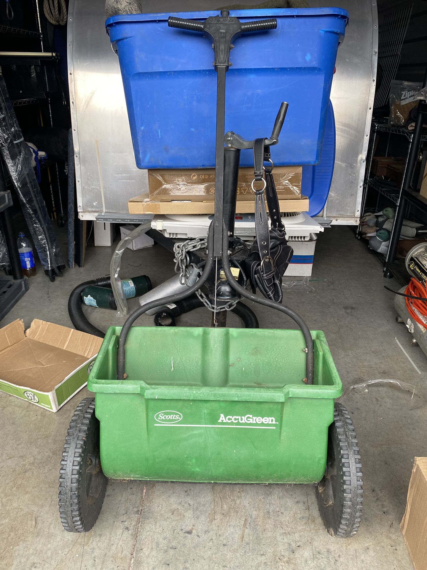 Scott’s Fertilizer Dispenser 