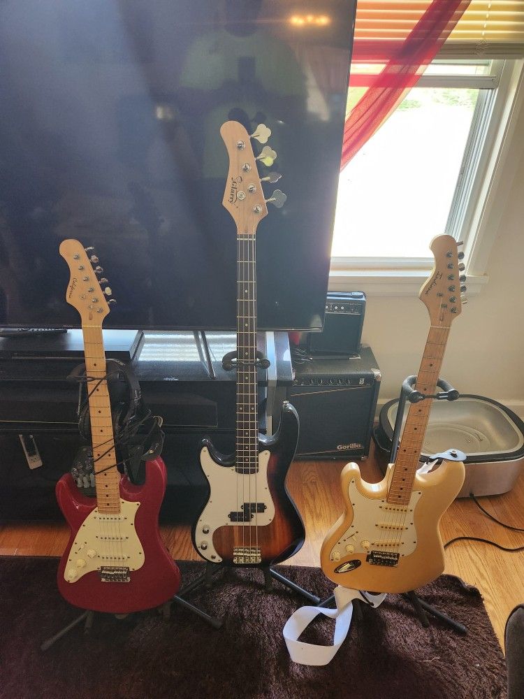 Lefty Bass And Electric Guitars