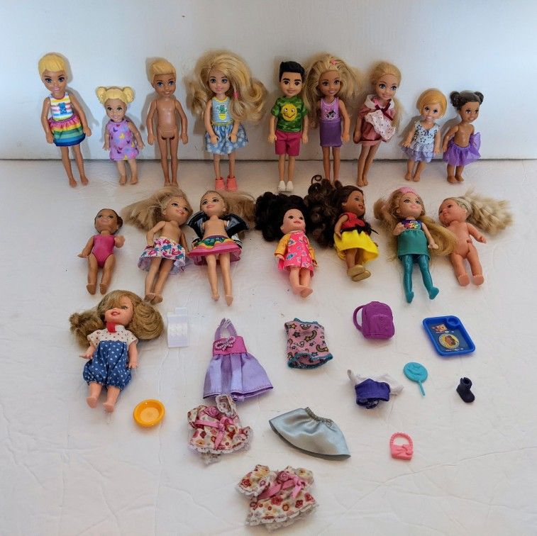 Chelsea Doll Lot