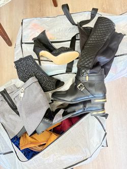 Size 10 Women’s boots!