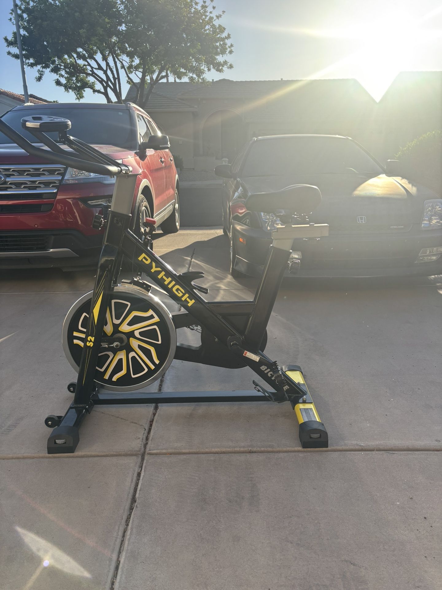 Pyhigh S2 Exercise Bike