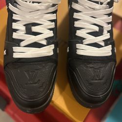Lv Trainers 