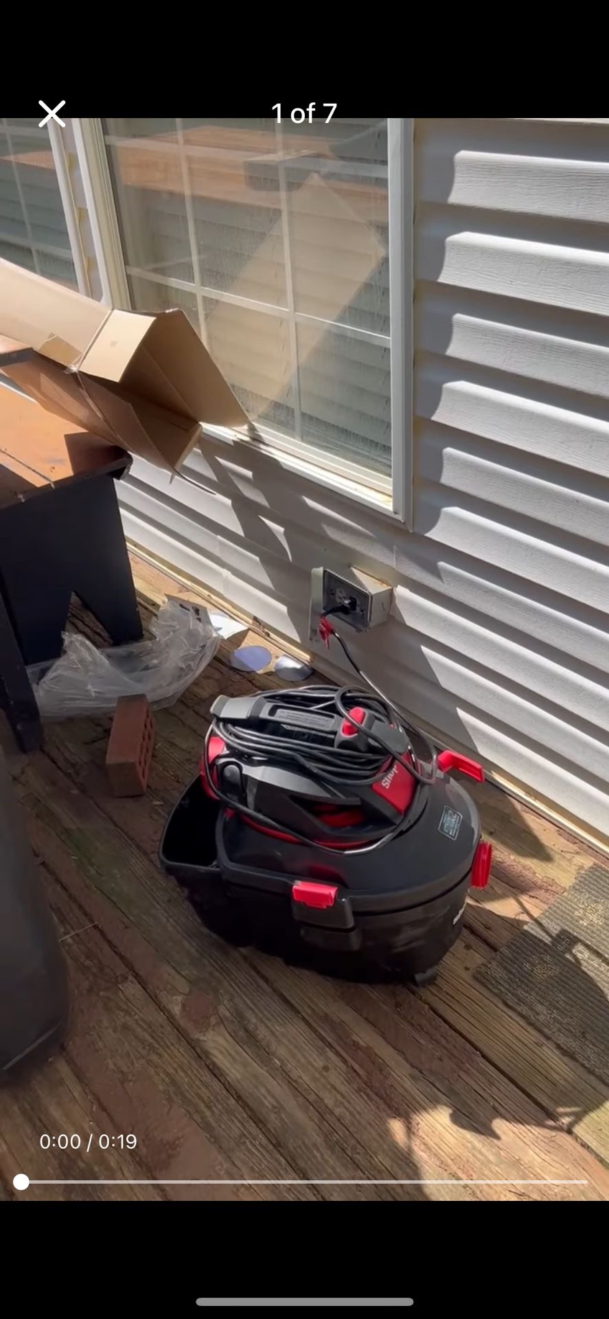 Shop-Vac 4 Gallon 5.5 HP Portable Wet/Dry Shop Vacuum Set.