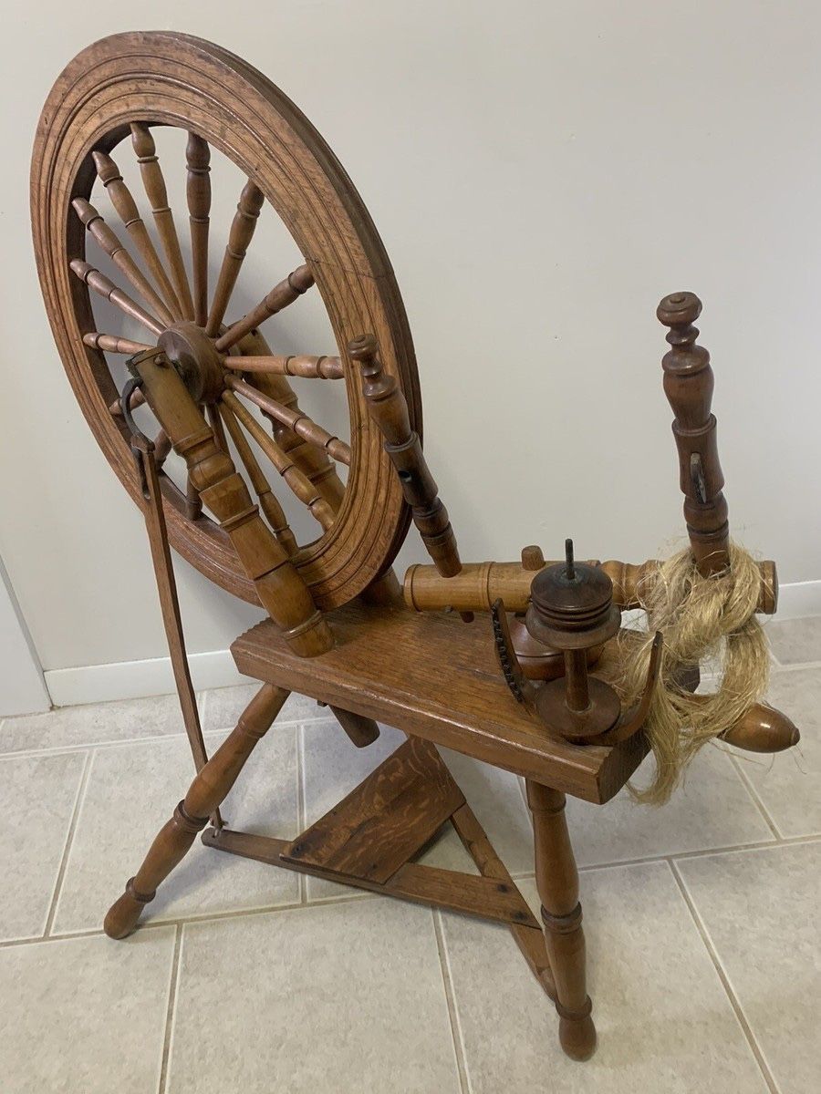 Handcrafted Vintage spinning Wheel Complete Set W/moe Hair And Tops