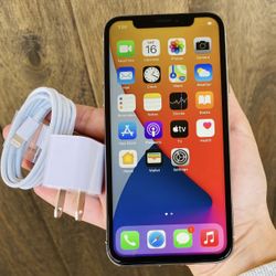 📱iPhone X 64GB Works great.Phone has no issues, pm for store info📱     