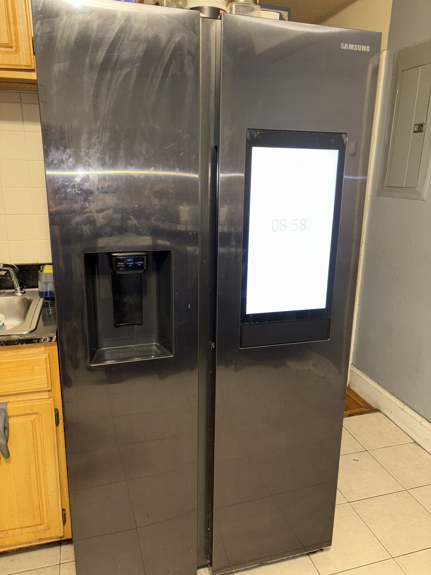Refrigerator