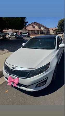 Kia Optima Sedan White