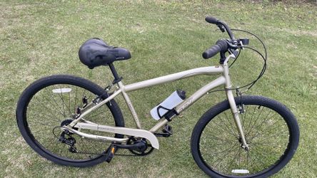 Huffy 27.5" Parkside Comfort Bike, Fits Riders 5'0"+, Sage Green