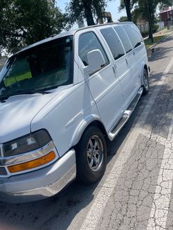 2013 Chevy express passenger Part