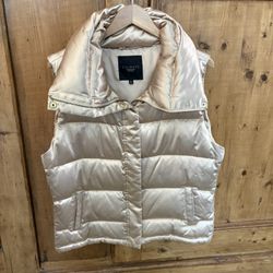 Talbots Women’s Shinny Gold Puffer XL P Vest Down 