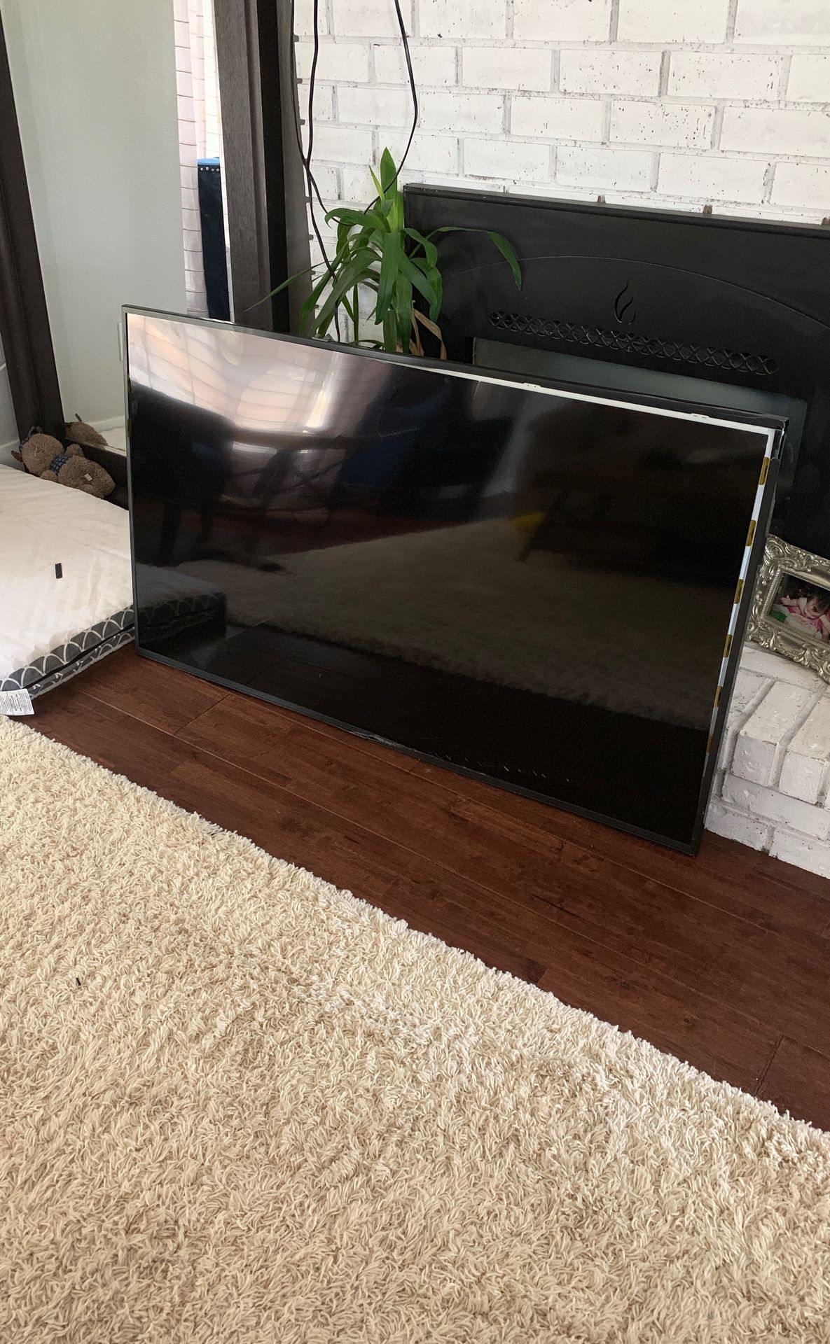 Broken Samsung TV (parts only)