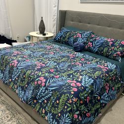 Draper James King Quilt