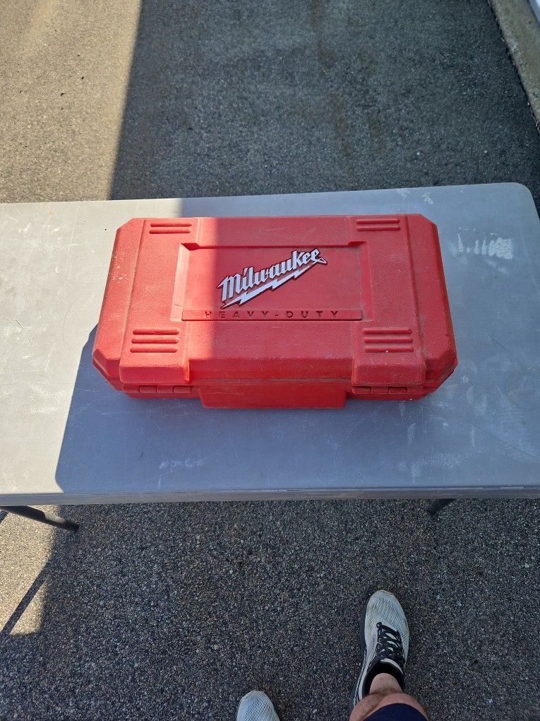 Milwaukee Reversing 1/2" D-Handle Drill