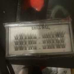 Dolls Kill Eyelash Clusters 