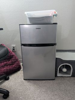 Mini fridge