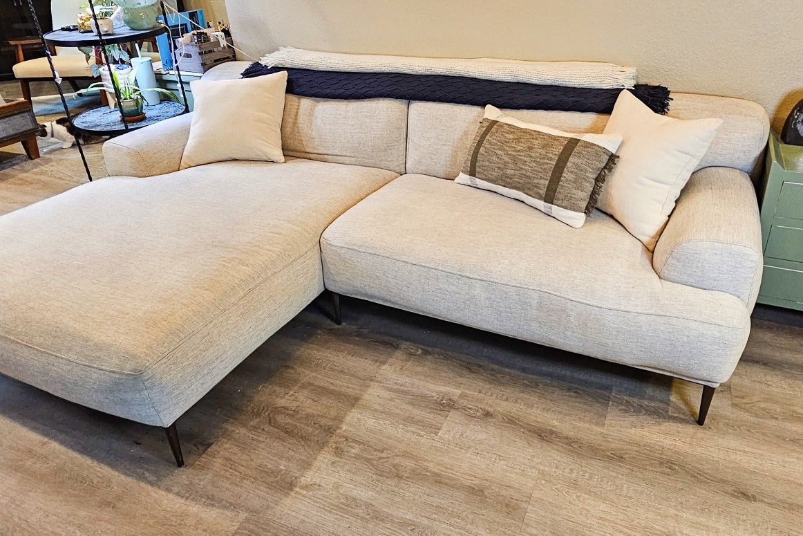 Modern Sectional Sofa