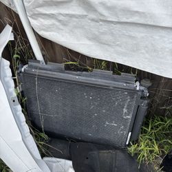 2015-2023 Dodge 392 Charger Radiator Assembly