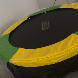 Trampoline 