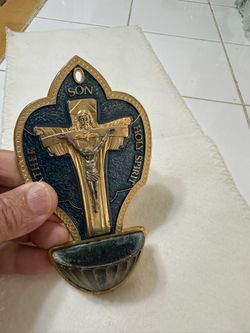 Beautiful Brass Sculpture Of Jesus Christ On The Cross 