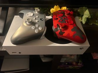 Xbox series S 2 controls 1tb seagate external memory