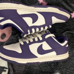 size 7Y low championship court purple dunks