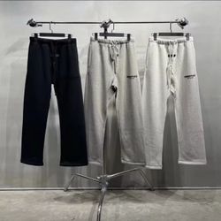 Essentials sweatpants S,M,L All colors