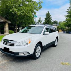 2012 Subaru Outback 2.5i Premium AWD, One Owner 