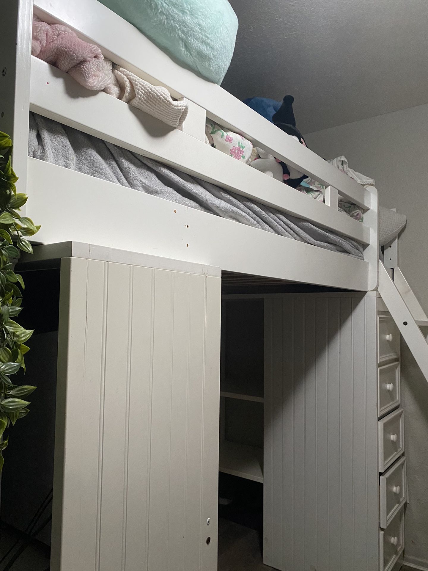 twin loft bed