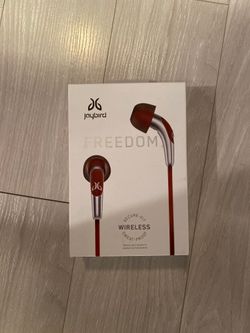 Jaybird Freedom F5 In-Ear Wireless Bluetooth Sports Headphones – Secure Sports Fit – Tough All-Metal Design – Red