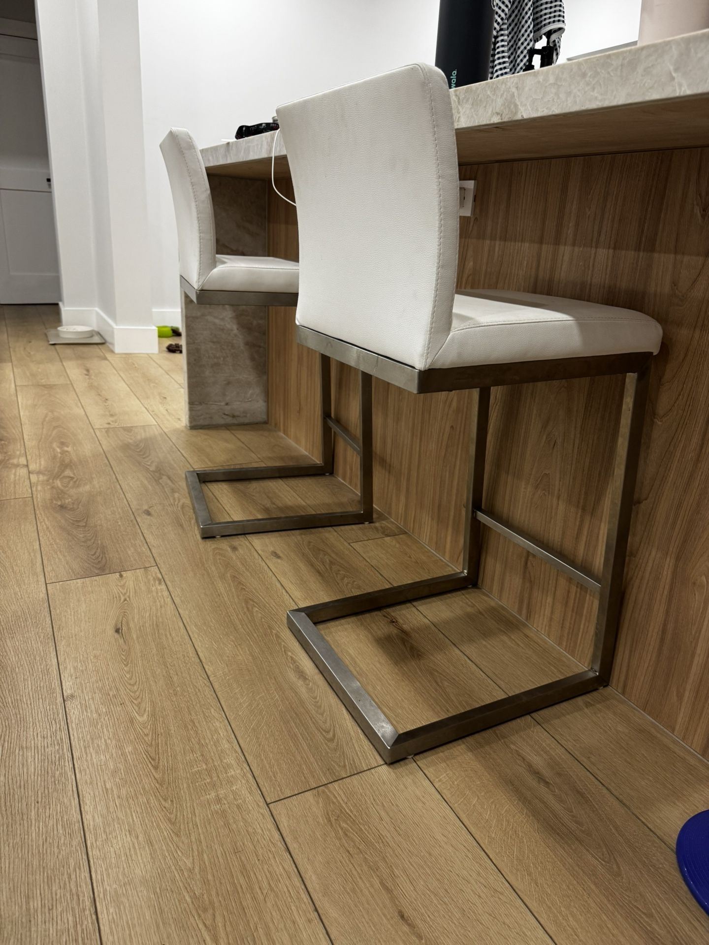 COUNTER STOOLS FOR SALE