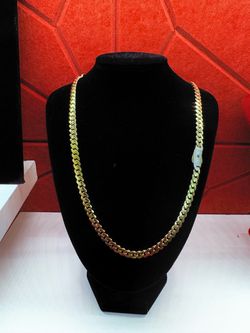 14K Gold Cuban Link Chain Necklace