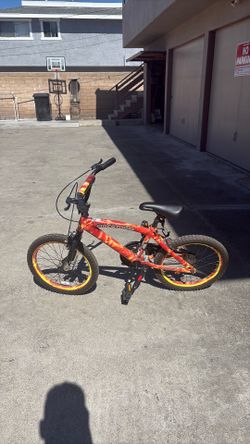 2 bikes for little kids